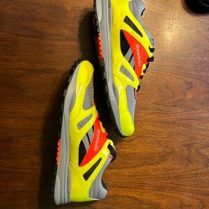 Reebok size 10 brand new hexalite ventilator